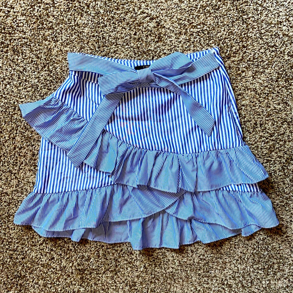 Forever 21 Contemporary skirt Sz S